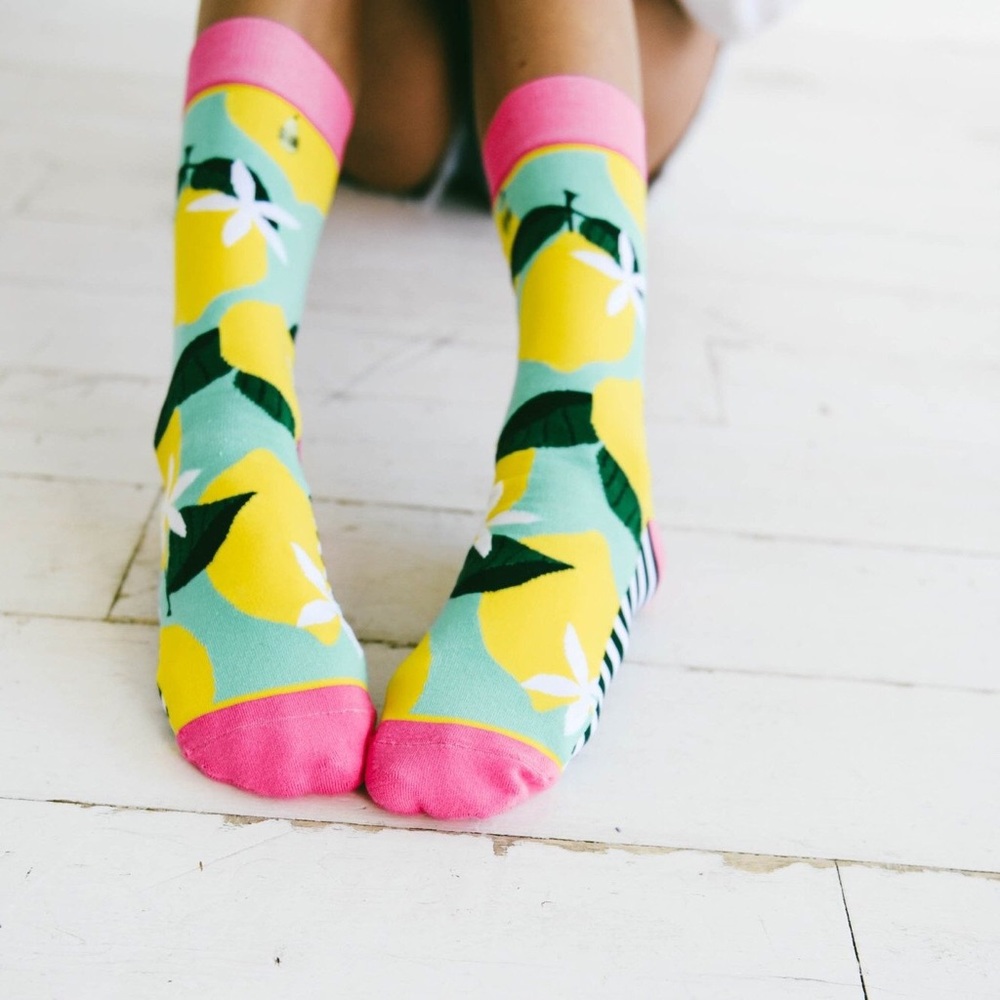 🆕 Pink Lemonade Crew Socks - Picture 3 of 4